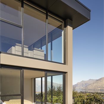 Trending Image Queenstown panorama