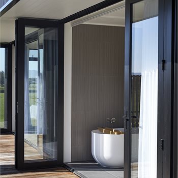 Trending Image HERE.Paua.Tamahere.021