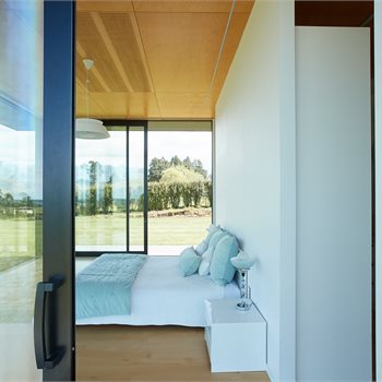 Trending Image T 031.jpg